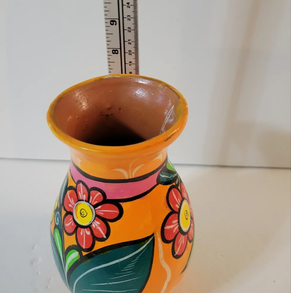 Talavera colorful hand